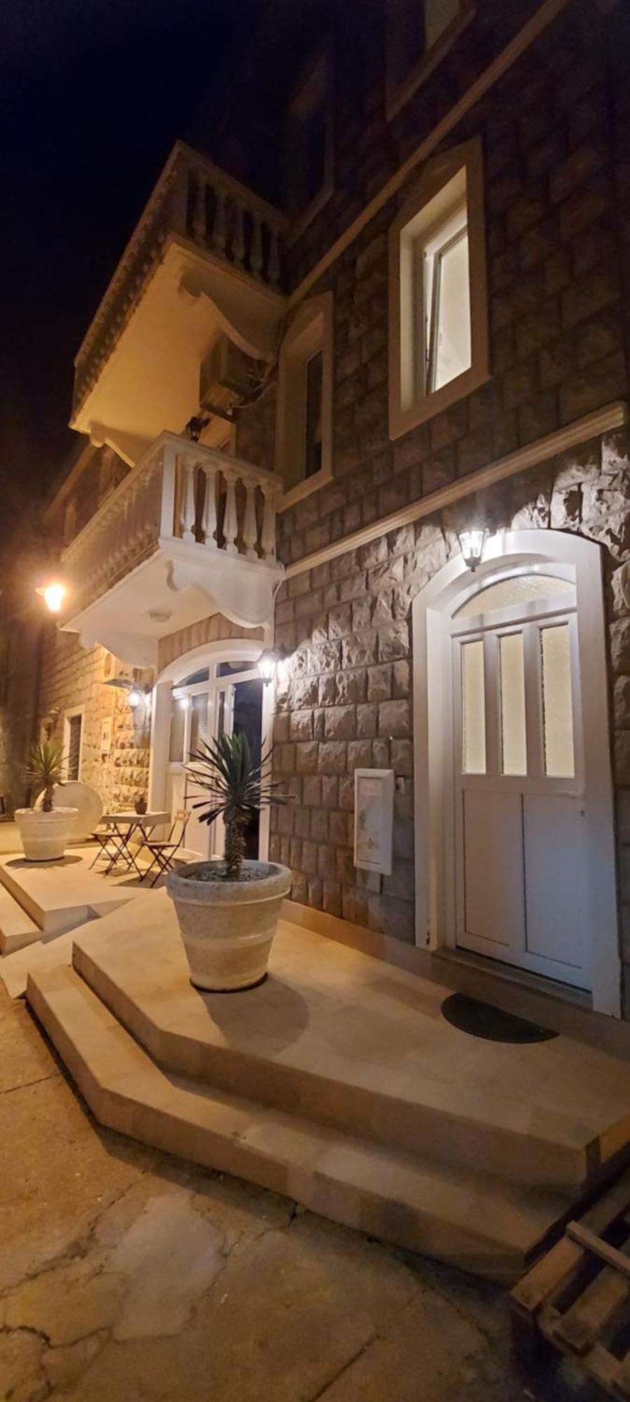 La Casa Di Sonja Διαμέρισμα Τίβατ Εξωτερικό φωτογραφία